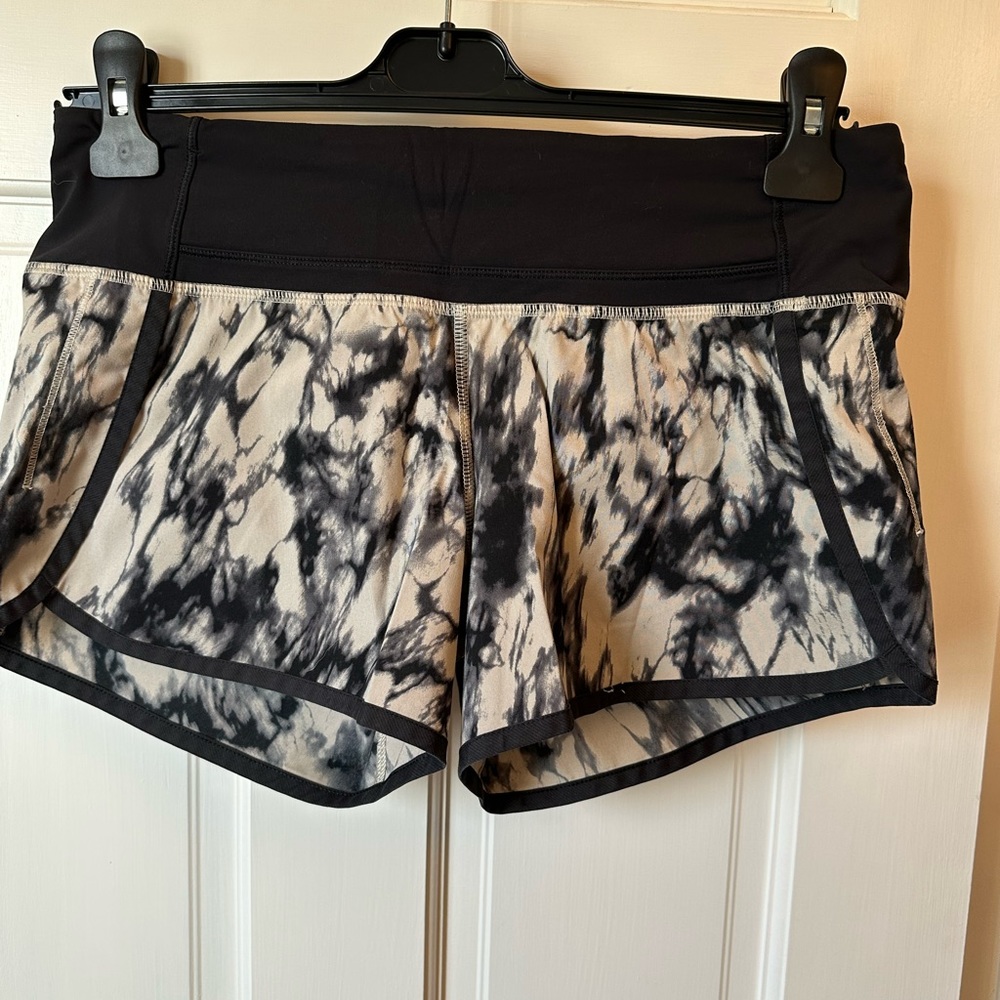 Lululemon running shorts size 2/4